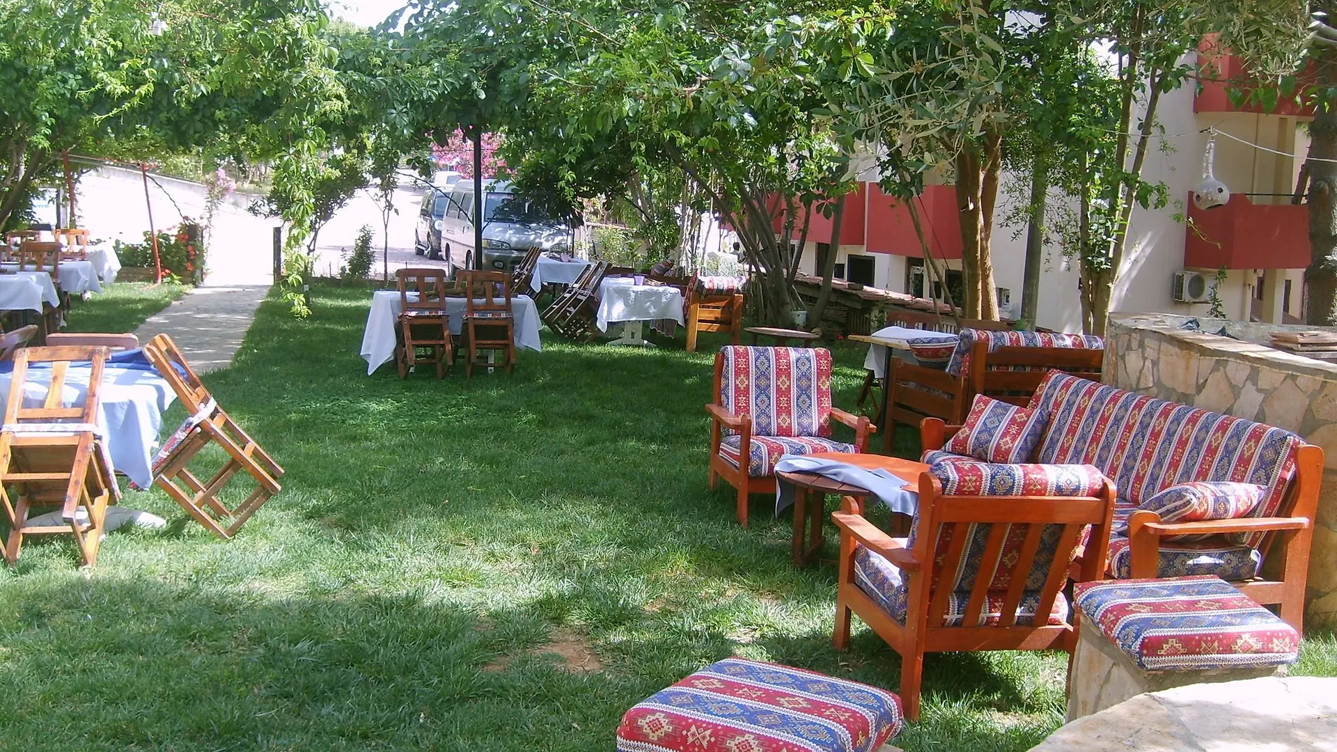 Hotel Muenih Otel Kusadasi