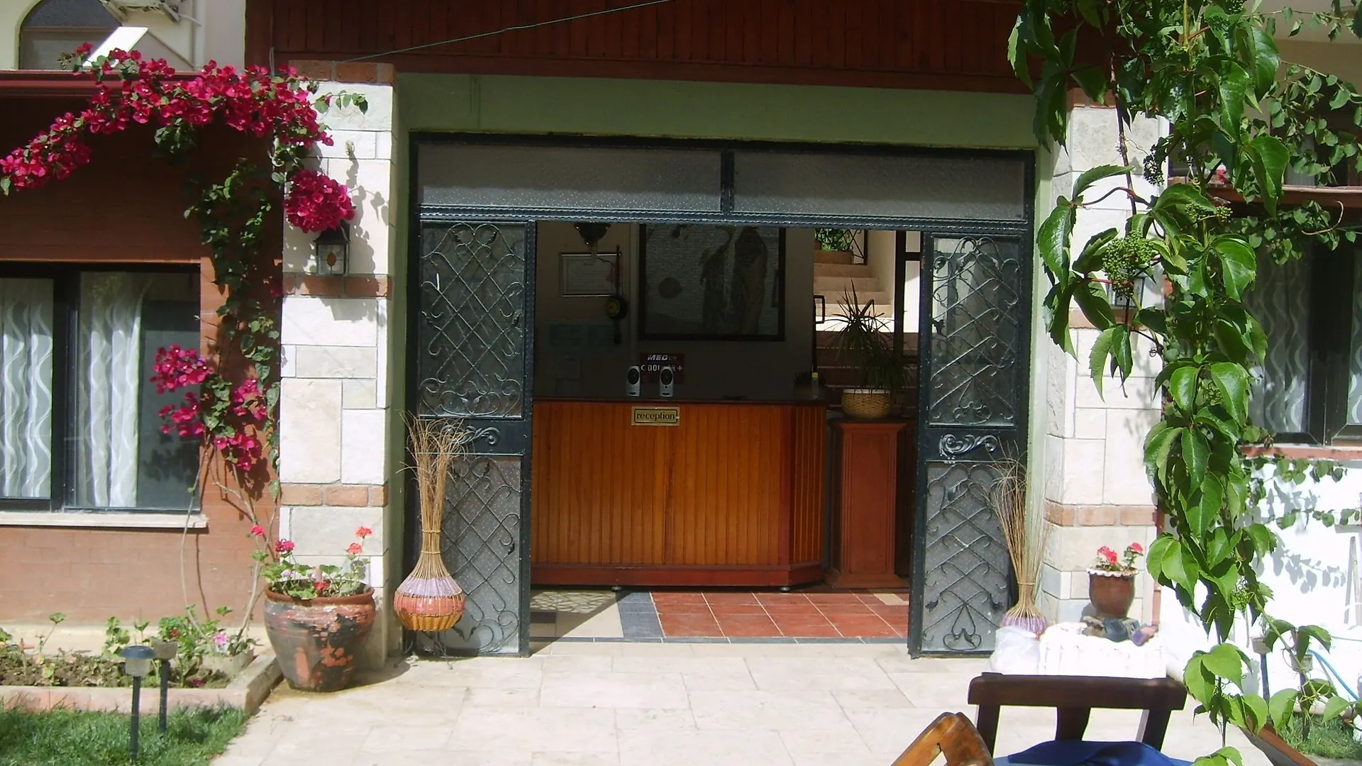 Muenih Otel Kusadasi Turkey
