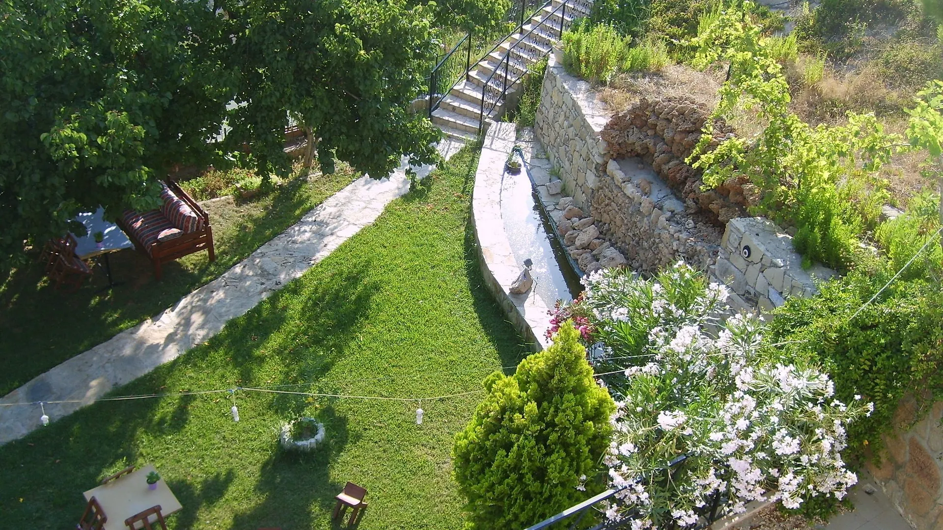 Muenih Otel Kusadasi 0*,